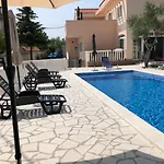Sunny Life * Mala Cista