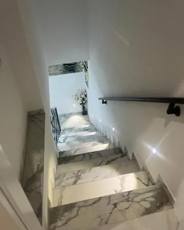 Sunny Life Apartment