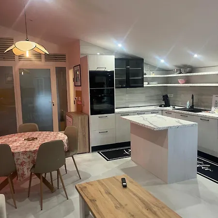 Apartment Sunny Life In Stella Mala Cista