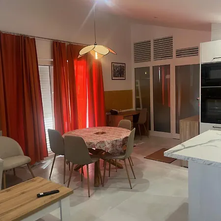 Sunny Life In Stella Apartment