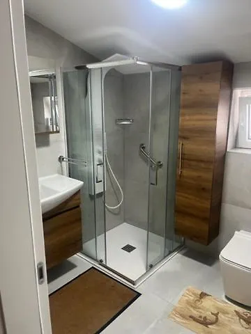 Sunny Life Mala Cista